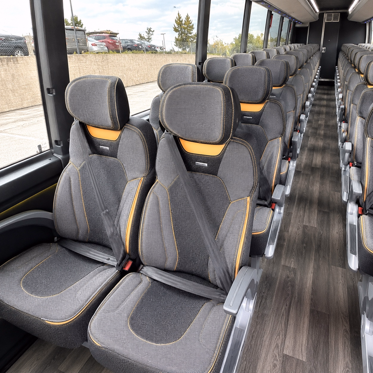 denver international airport den charter bus pickups and drop offs